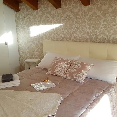 Donizetti Royal Affittacamere 3*
