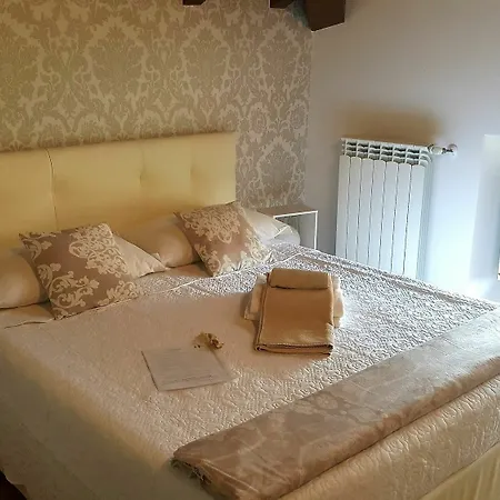 Affittacamere Donizetti Royal 3*